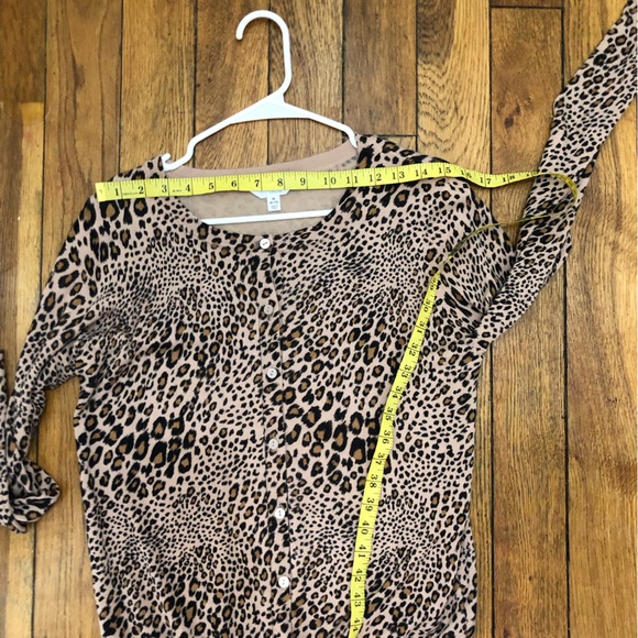 Cardigan - Picture 8 of 9